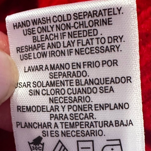 Vince Camuto Oversized Love Sweater Women's XL Red Valentine Classic Preppy - Picture 8 of 8